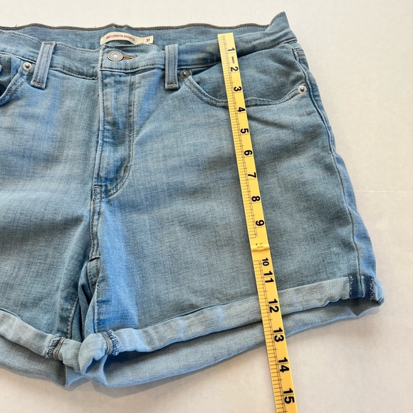 Levi’s Mid Length Denim Jean Shorts Size 31 Waist Light Wash Cotton Blend - Picture 8 of 11